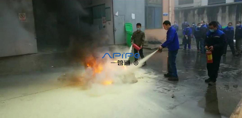 防患于未然，【一管通】通風(fēng)管道公司組織員工開展應(yīng)急消防演習(xí)